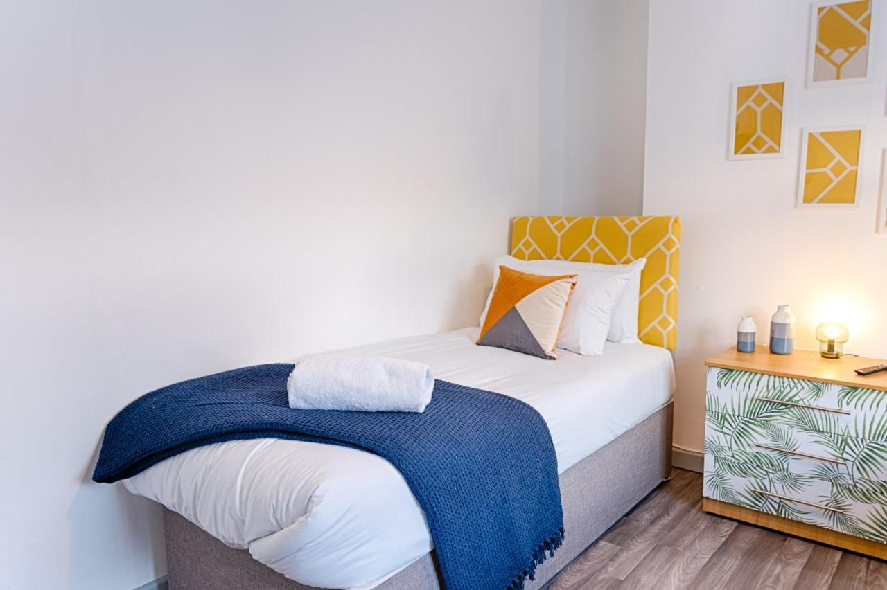 Pleasant Hill - Tv In Every Bedroom! *